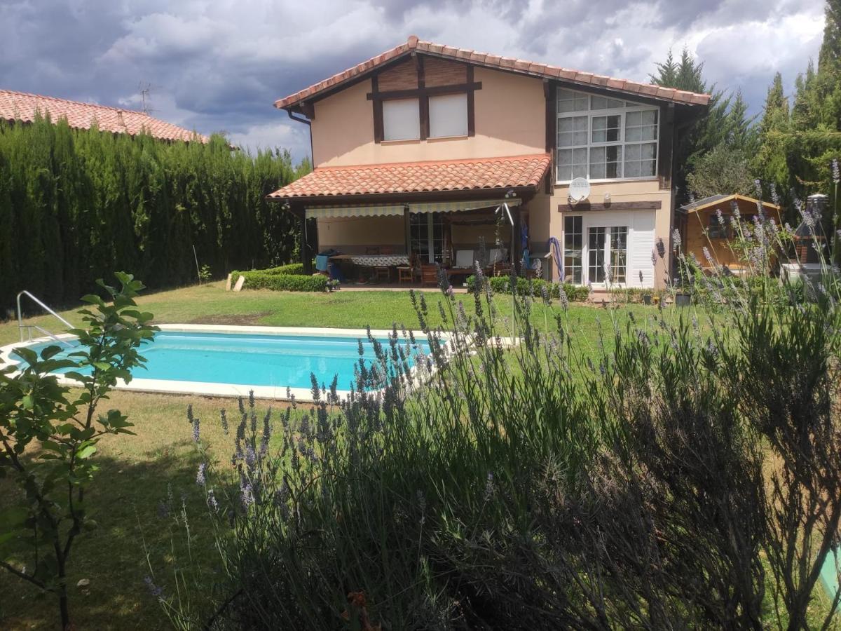 Vivienda El Olivo Con Piscina Privada Y Jardin. Villa Ayegui ภายนอก รูปภาพ